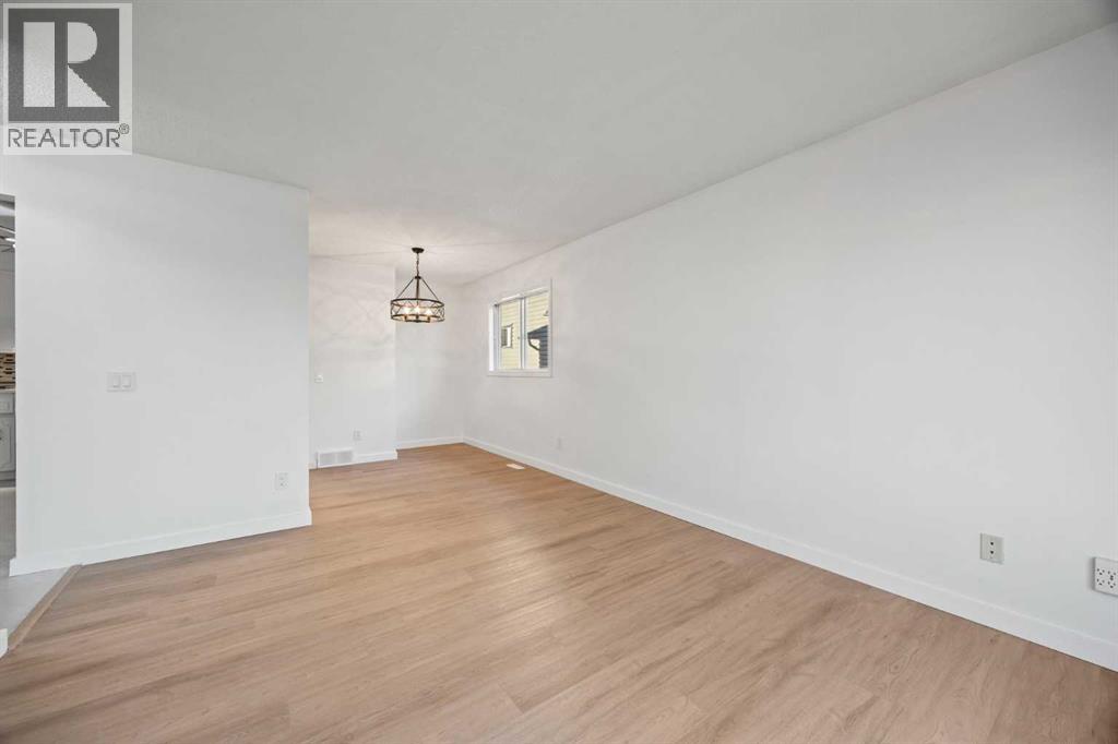 Single Family House Bi-level for Sale in  Falmere Way NE Falconridge Calgary 