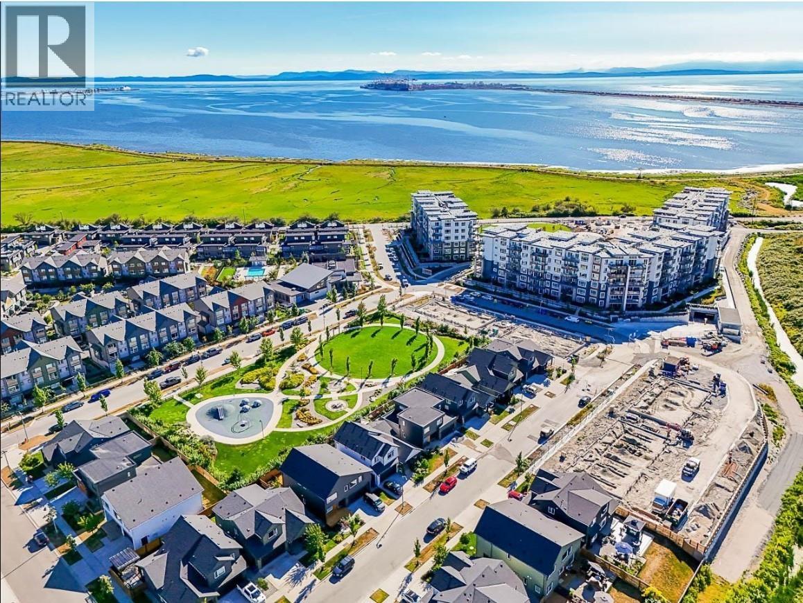 #123-2499 RABBIT Drive, Tsawwassen