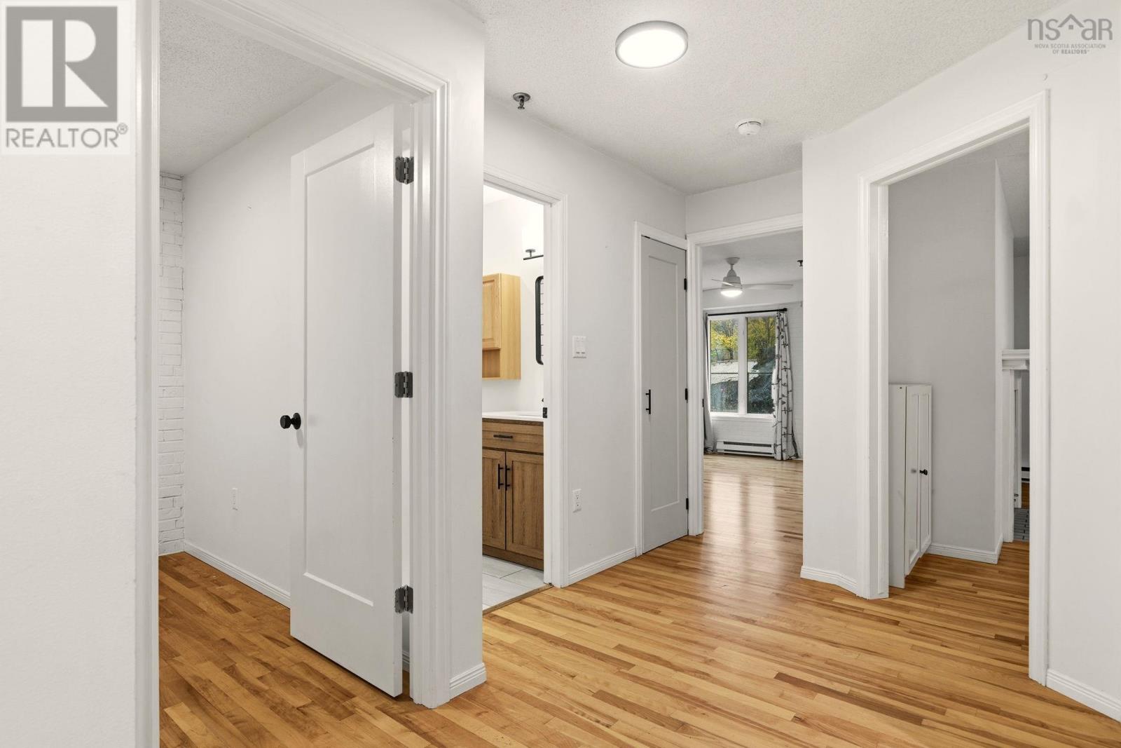 Property 21 of 25 of 304 3600 John Parr Drive