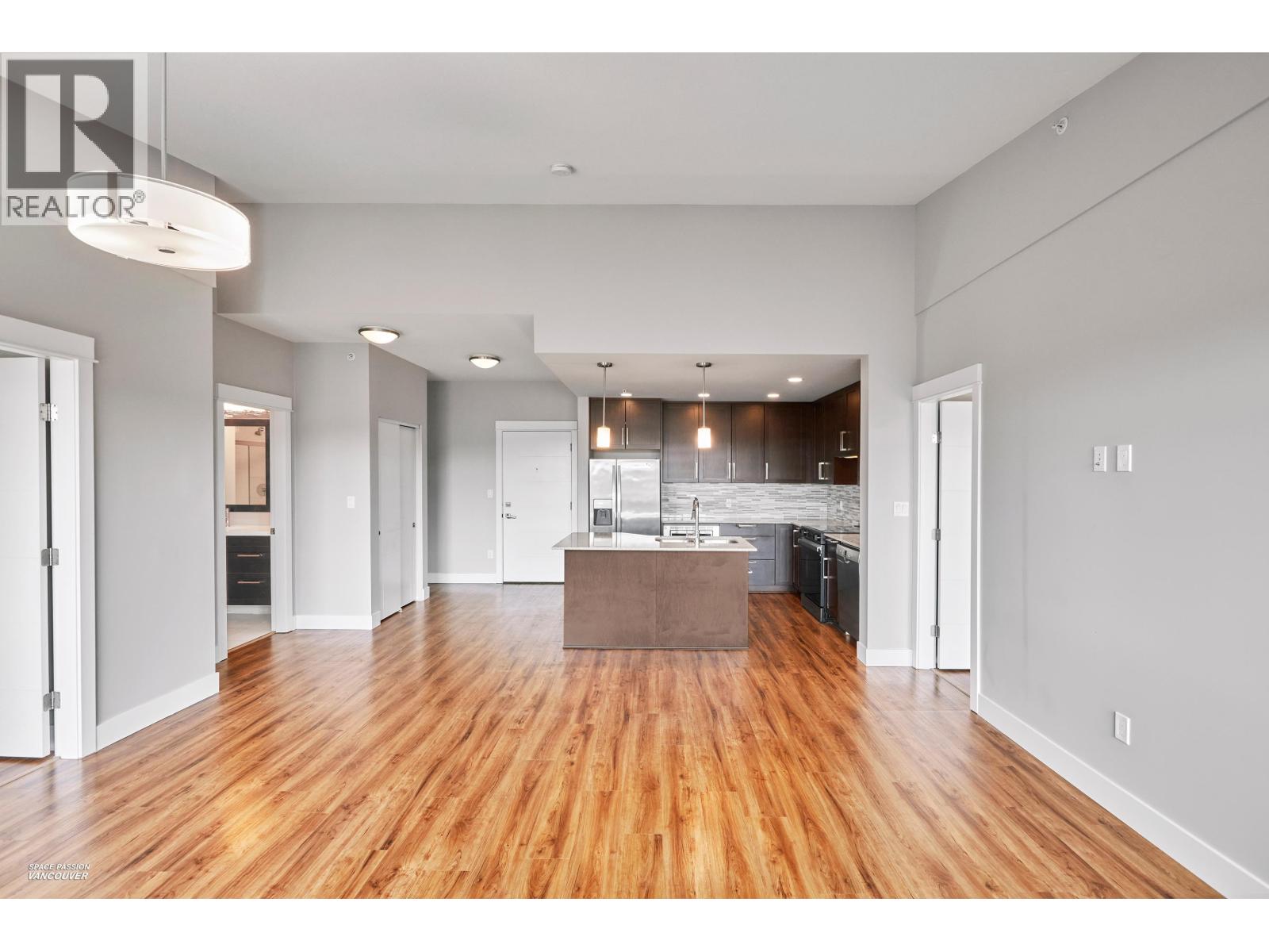 602 2495 WILSON AVENUE, Port Coquitlam