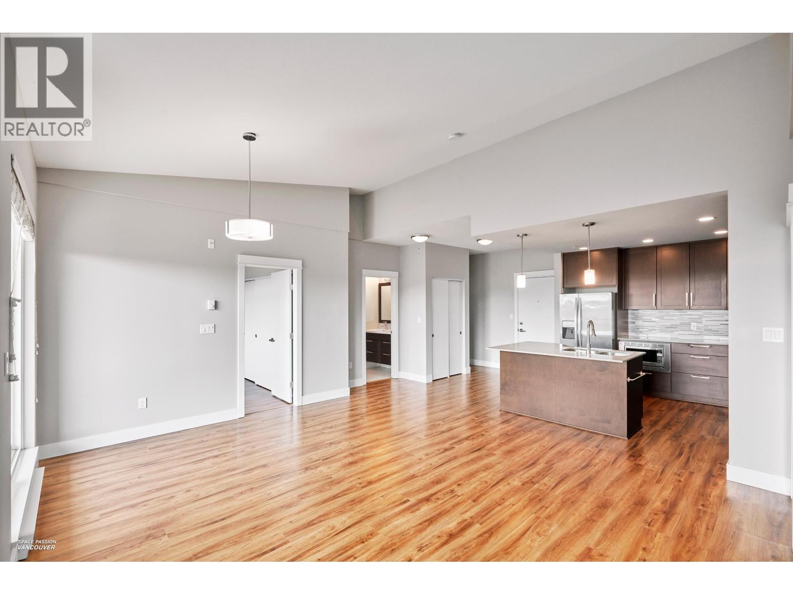 602 2495 WILSON AVENUE, Port Coquitlam