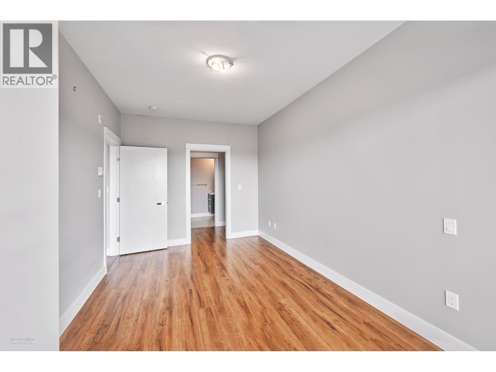 602 2495 WILSON AVENUE, Port Coquitlam