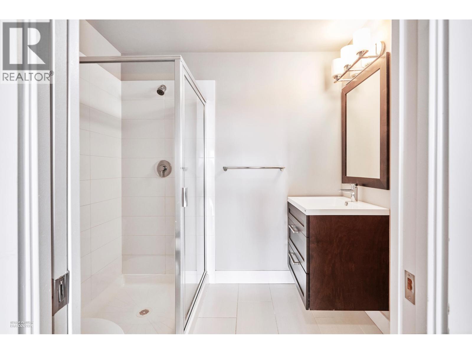 602 2495 WILSON AVENUE, Port Coquitlam