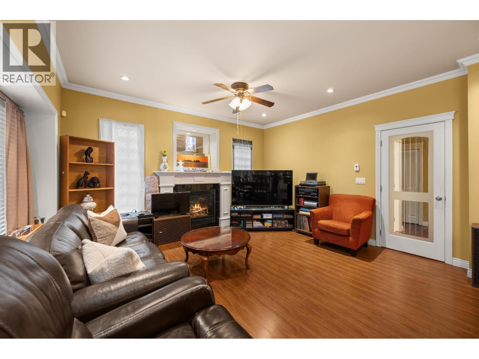 7058 PATTERSON AVENUE, Burnaby