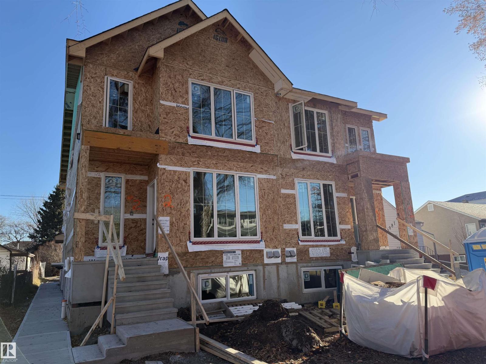 10985 130 ST NW, Edmonton