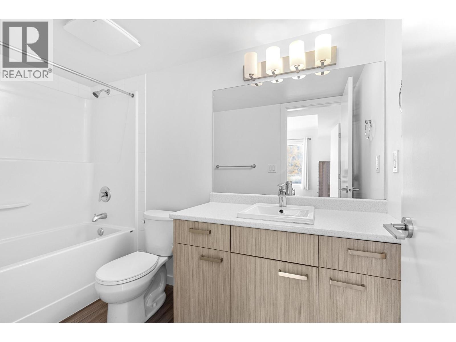 106 775 Academy Way, Kelowna