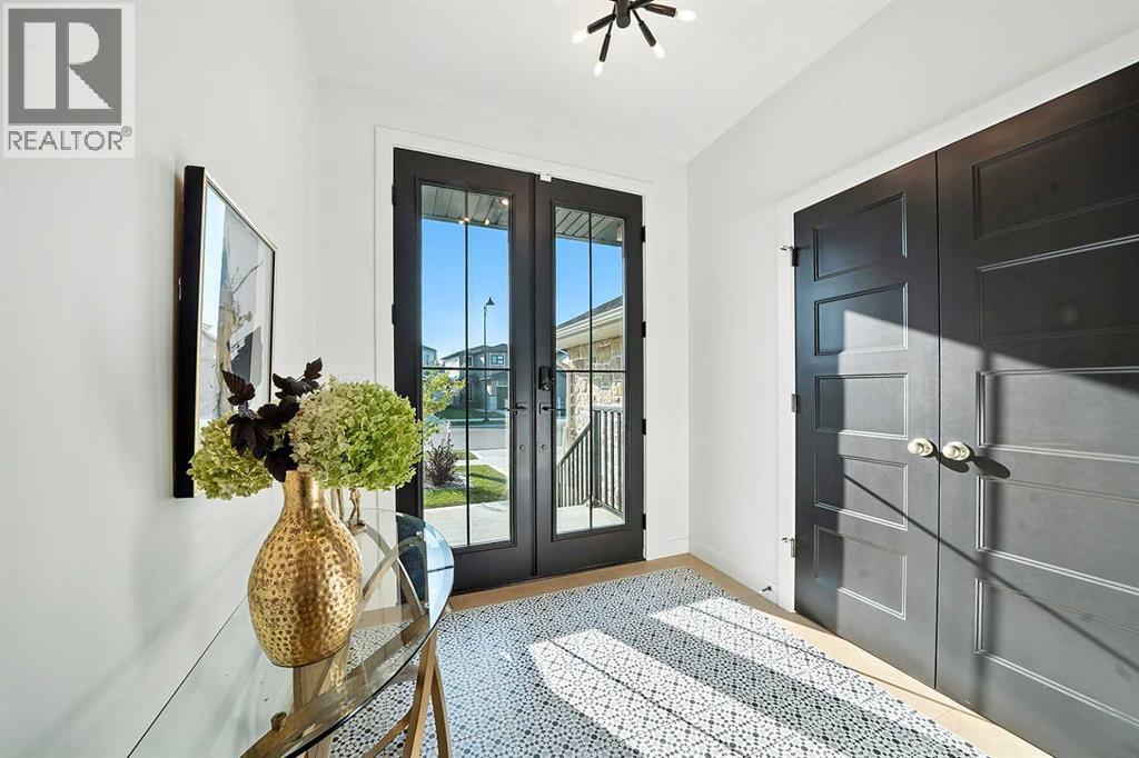 Single Family House for Sale in  Emerald Drive Evergreen Red Deer 