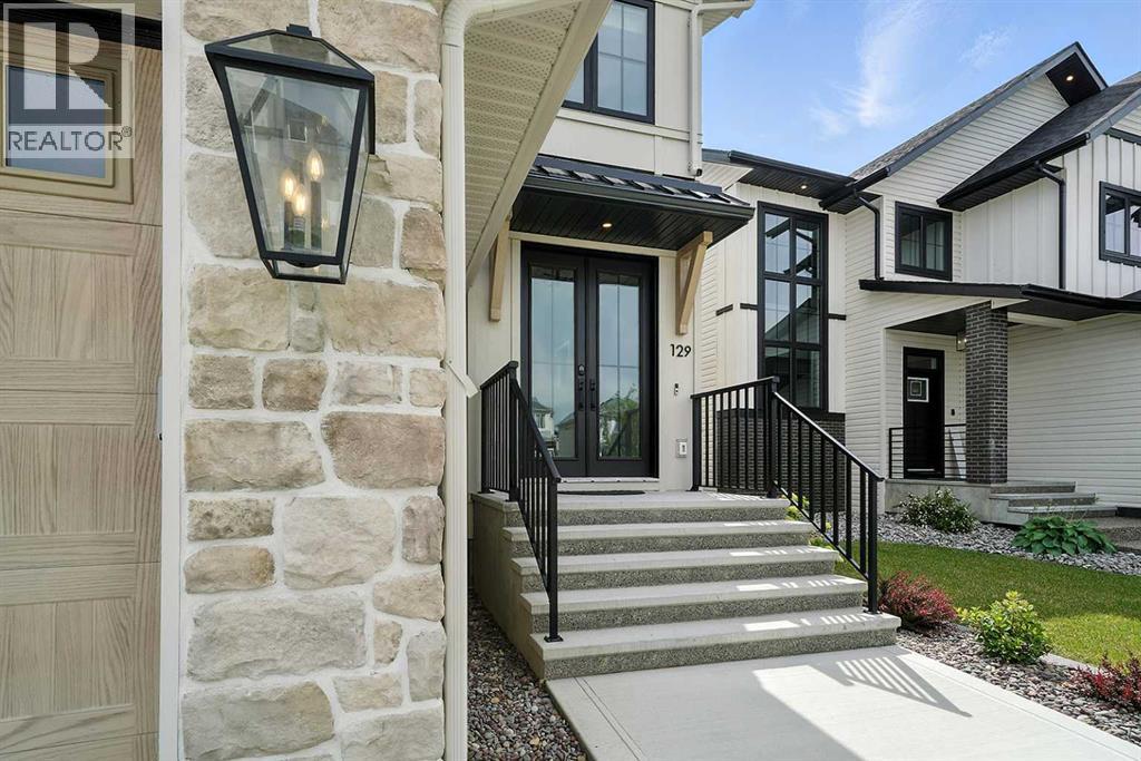 Single Family House for Sale in  Emerald Drive Evergreen Red Deer 