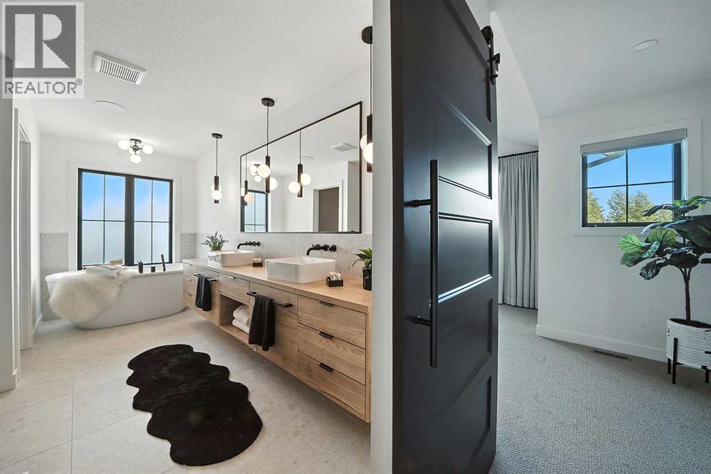 Single Family House for Sale in  Emerald Drive Evergreen Red Deer 