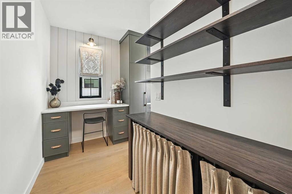 Single Family House for Sale in  Emerald Drive Evergreen Red Deer 