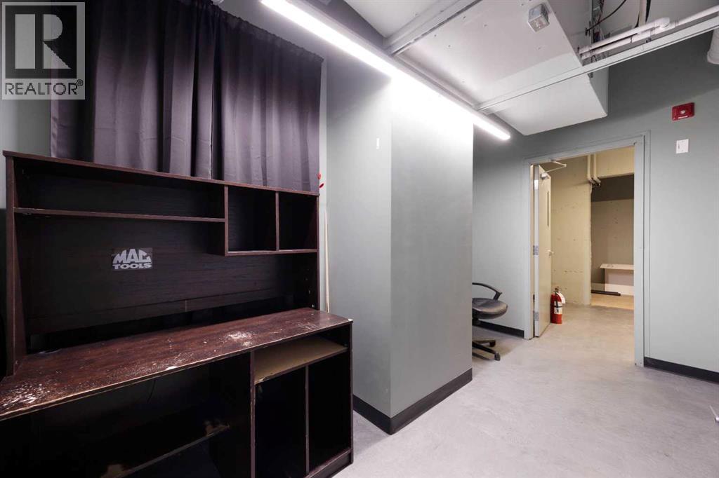 8104 Fraser Avenue, Fort McMurray