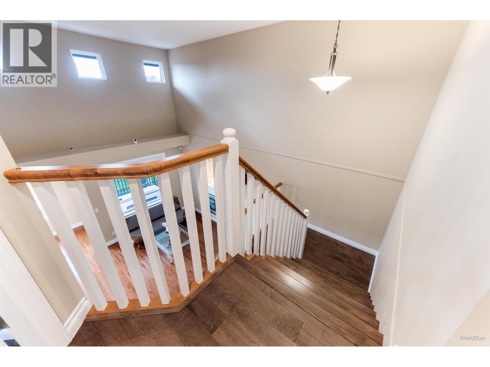 26 1705 PARKWAY BOULEVARD, Coquitlam
