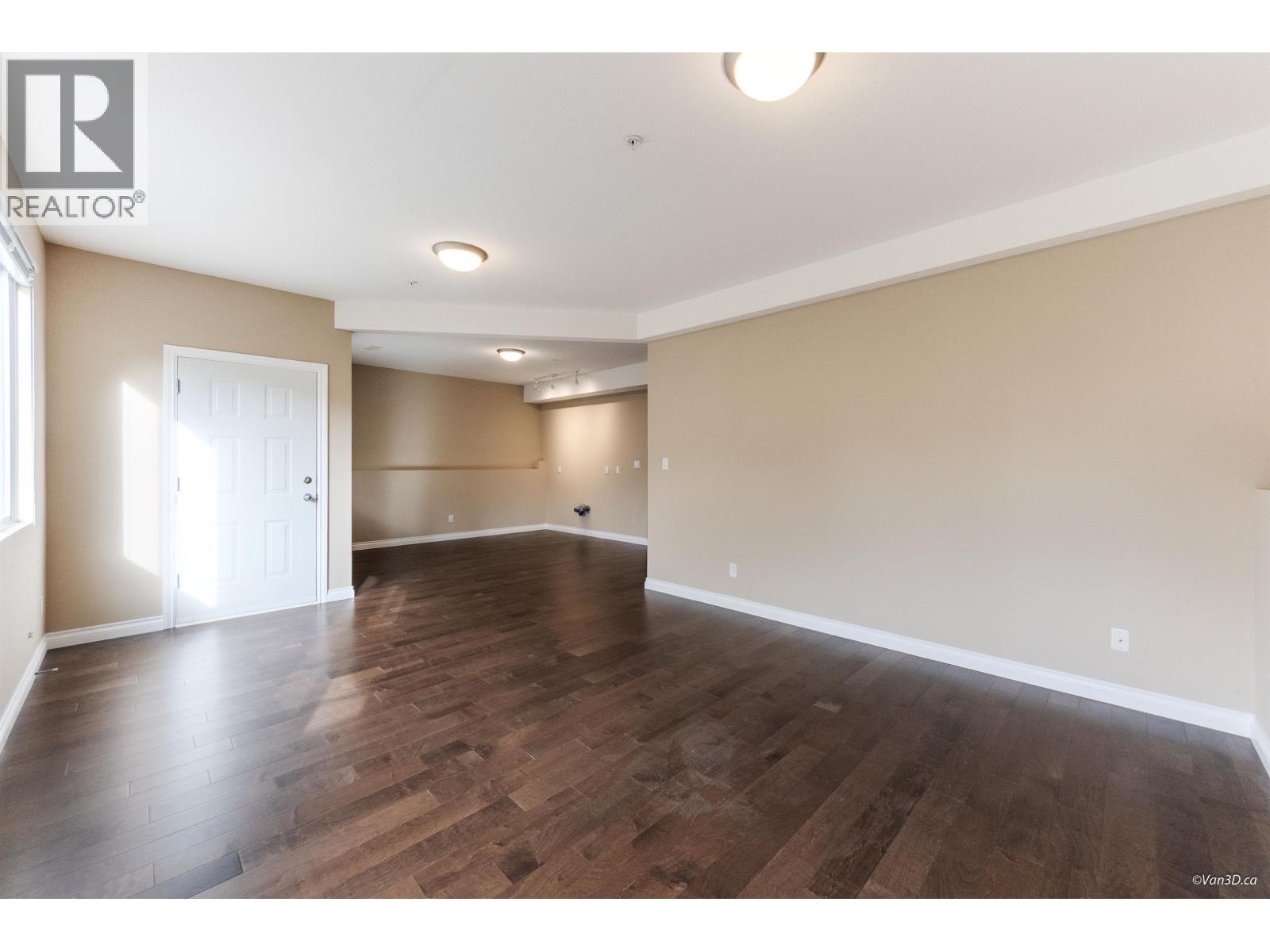 26 1705 PARKWAY BOULEVARD, Coquitlam