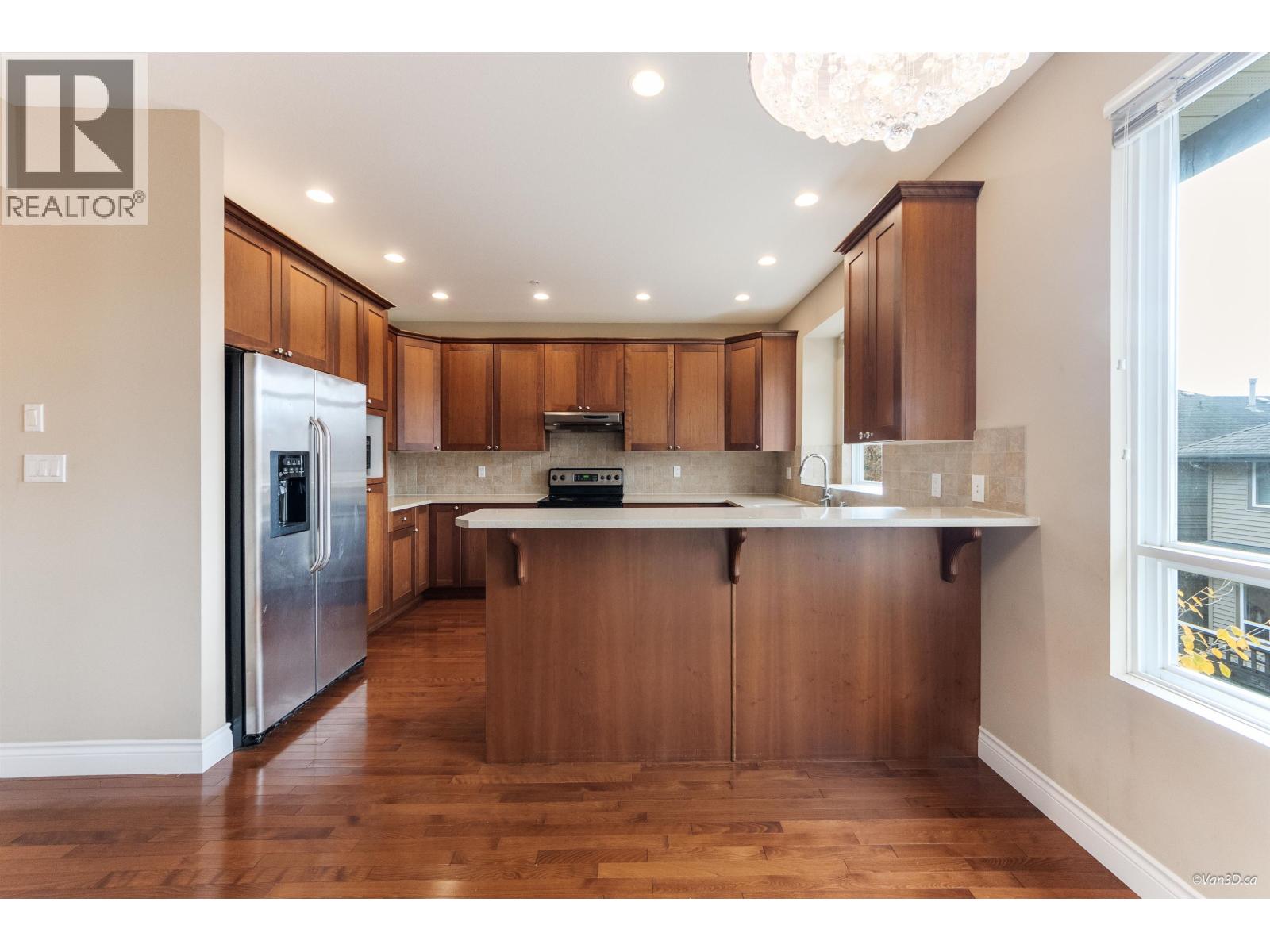 26 1705 PARKWAY BOULEVARD, Coquitlam