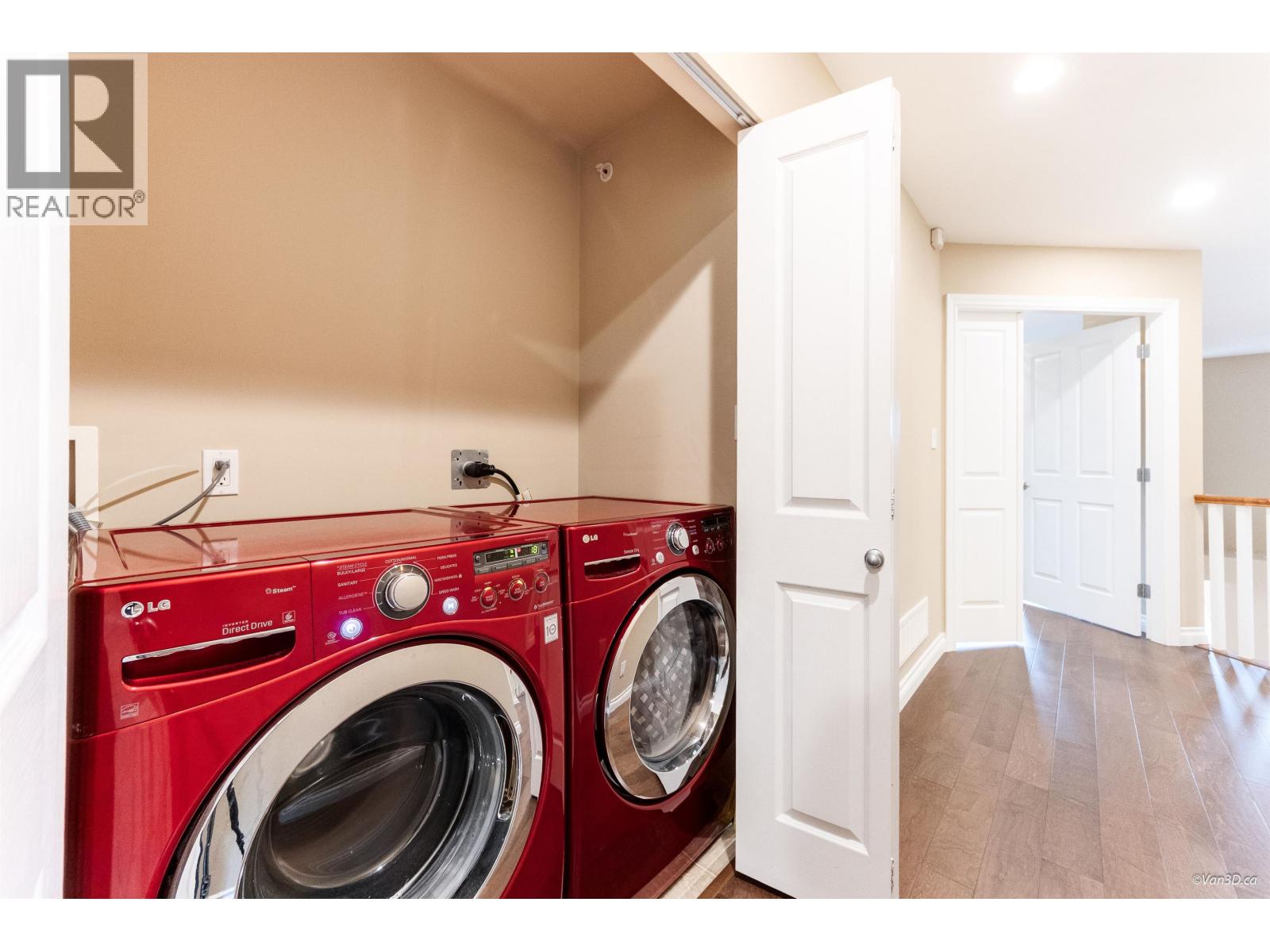 26 1705 PARKWAY BOULEVARD, Coquitlam