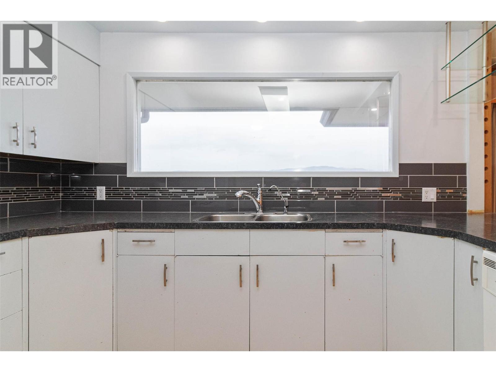  4829 Lakeshore Road, Kelowna