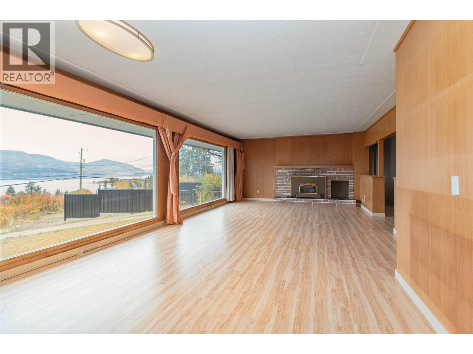  4829 Lakeshore Road, Kelowna