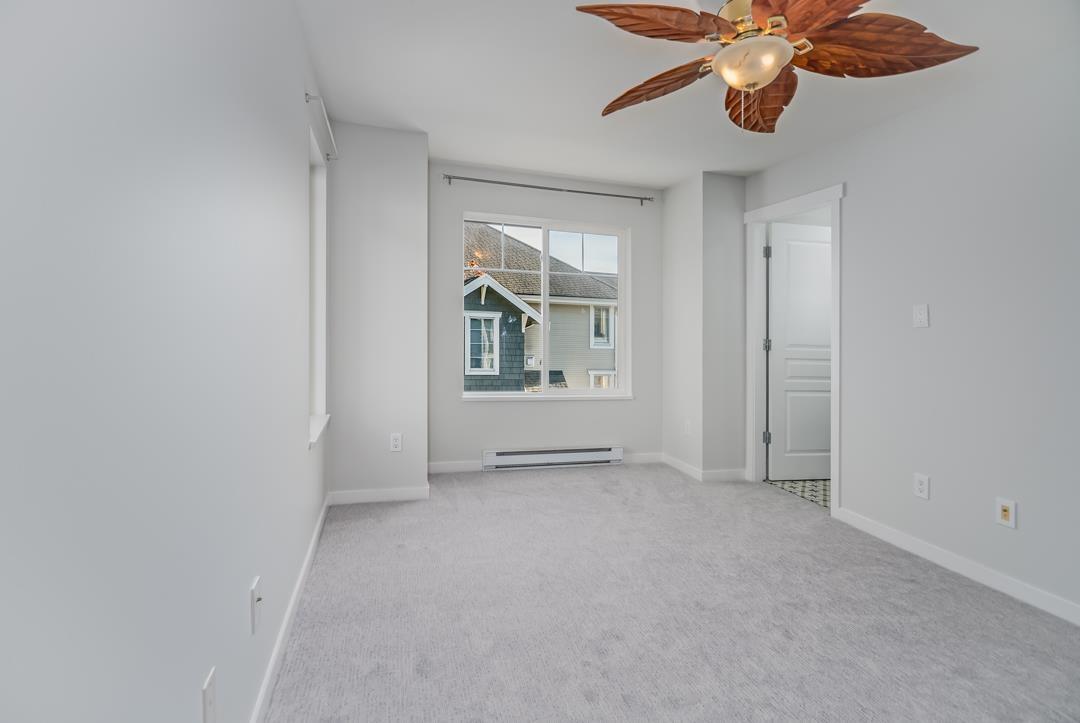 54 20760 DUNCAN WAY, Langley