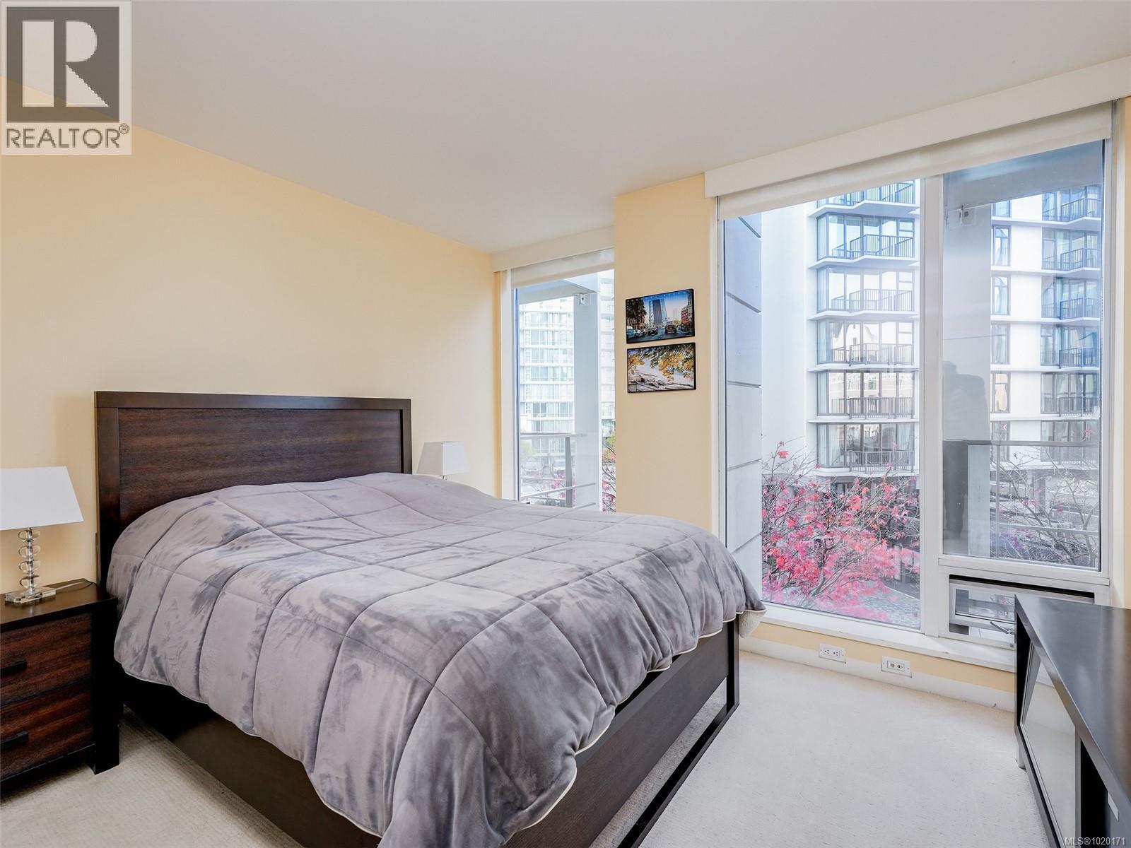 #403 708 Burdett Ave - 10