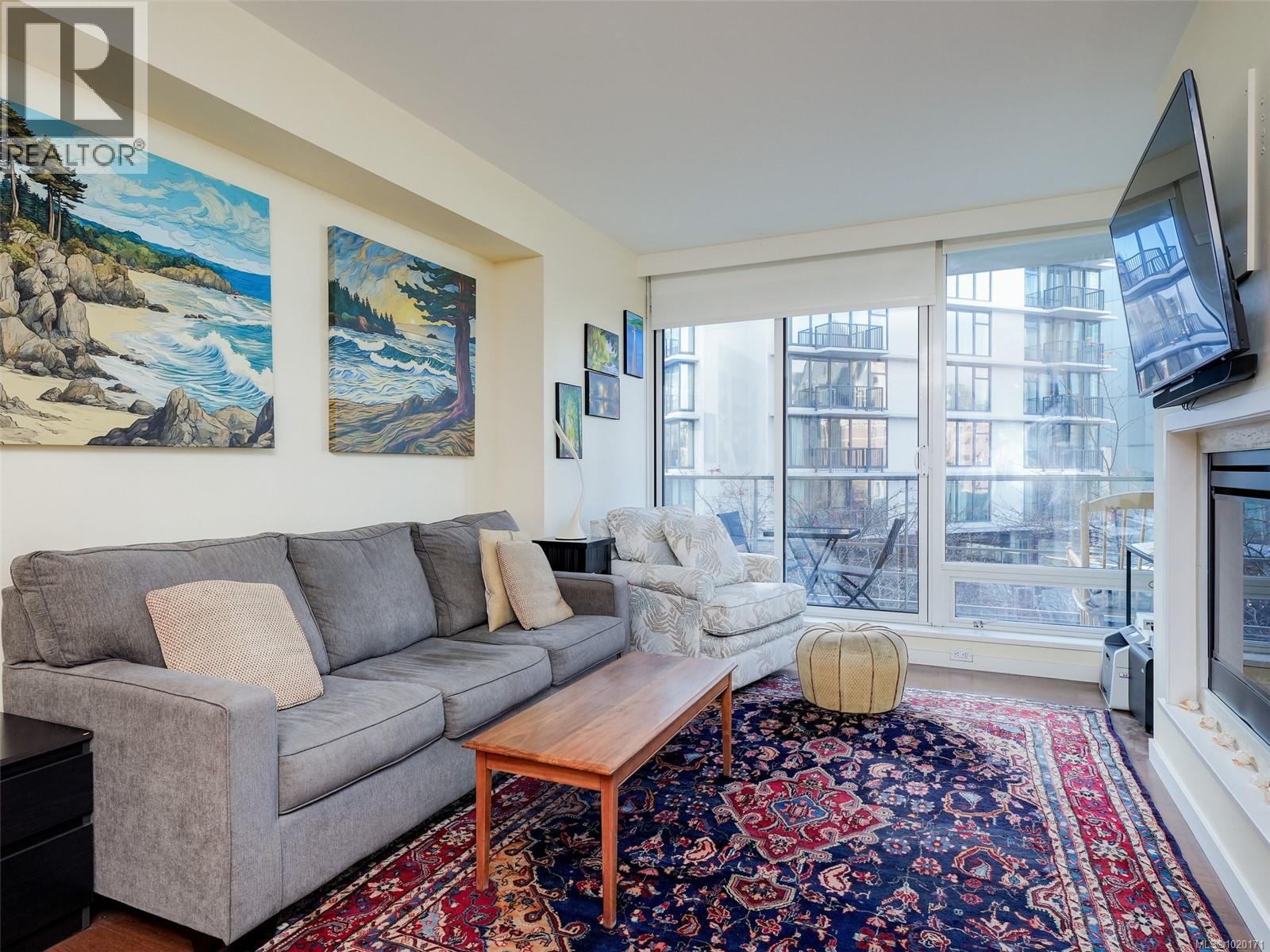 #403 708 Burdett Ave - 4