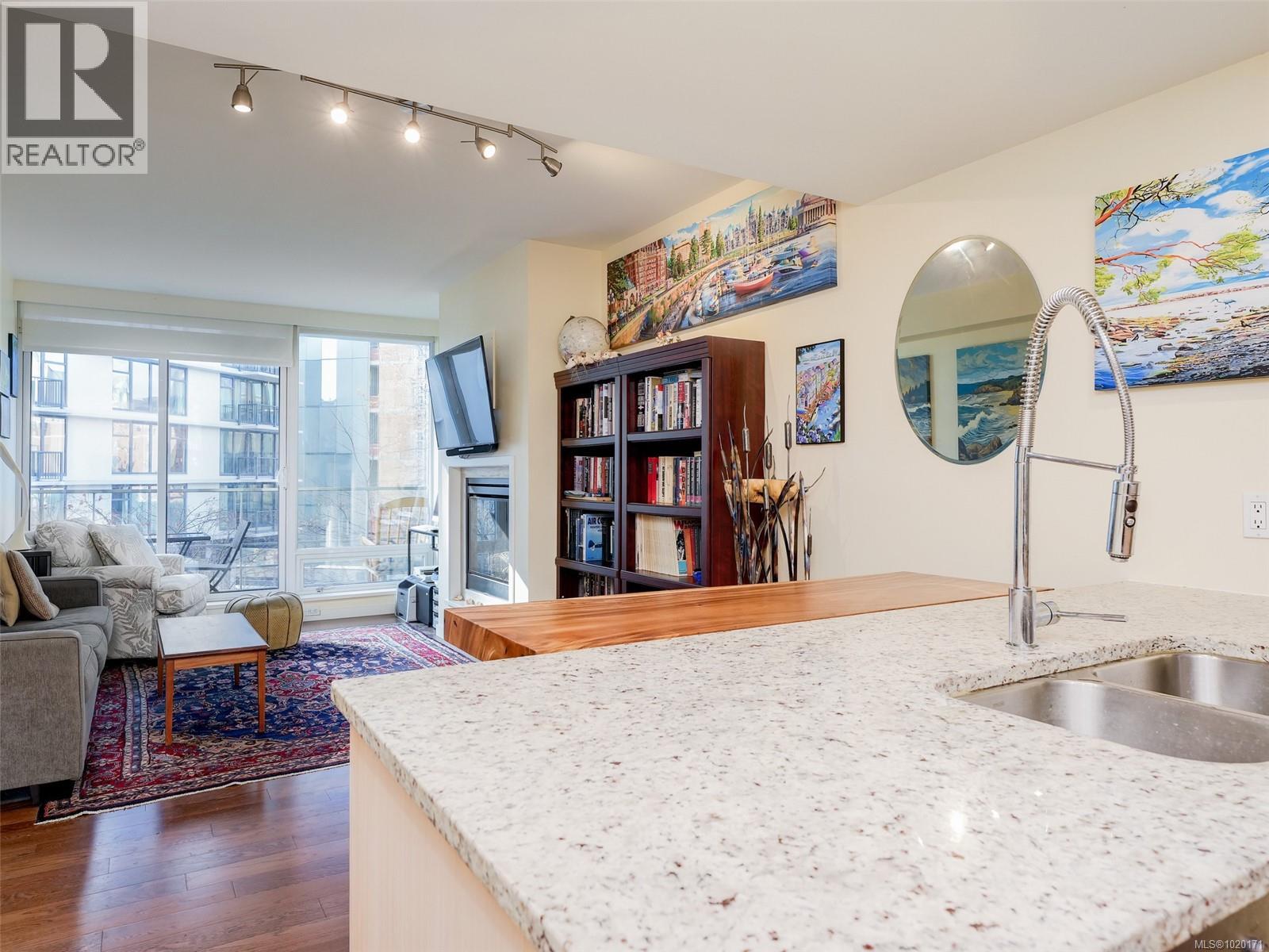 #403 708 Burdett Ave - 9