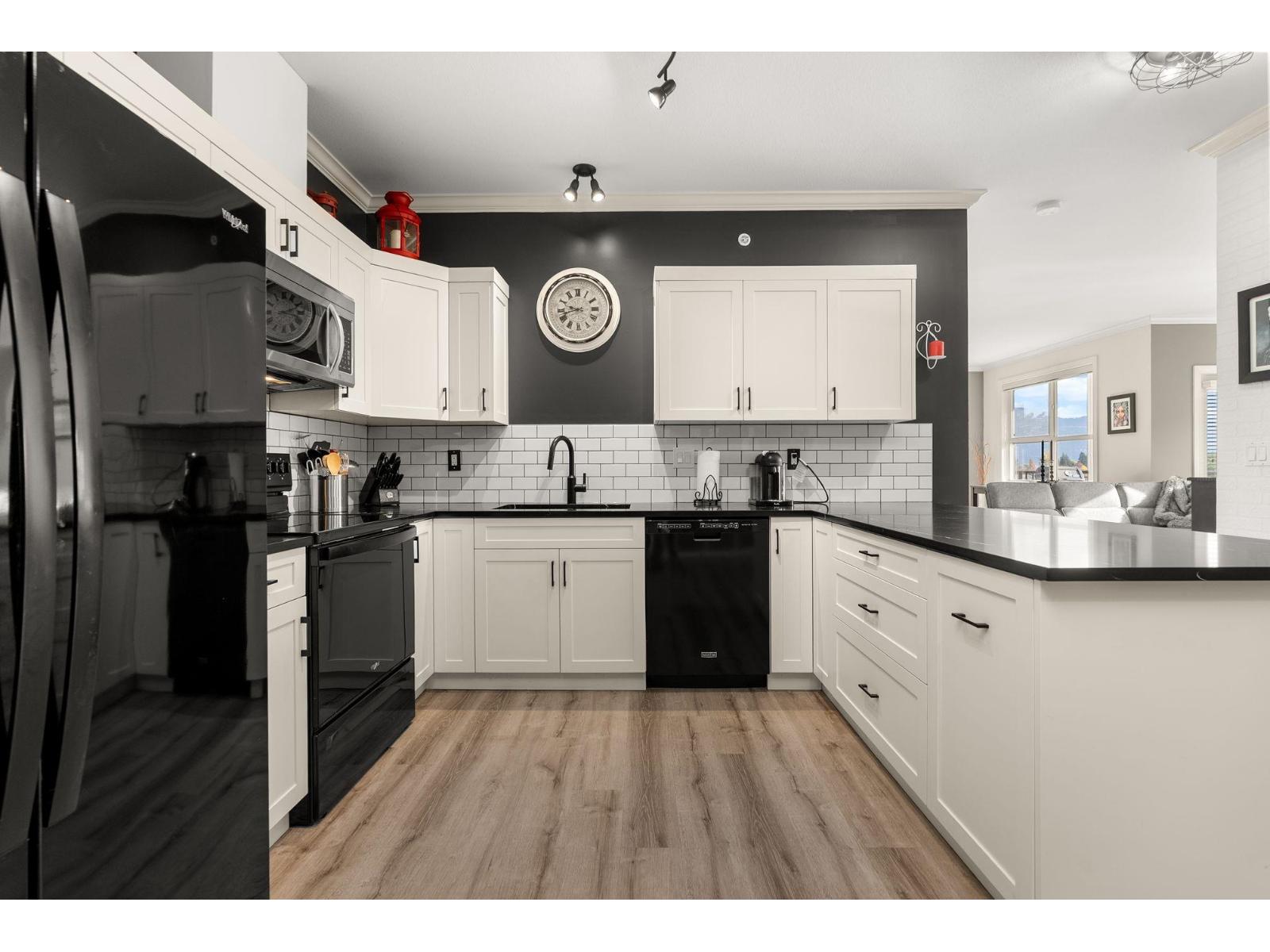 309 46053 CHILLIWACK CENTRAL ROAD, Chilliwack Proper South, Chilliwack