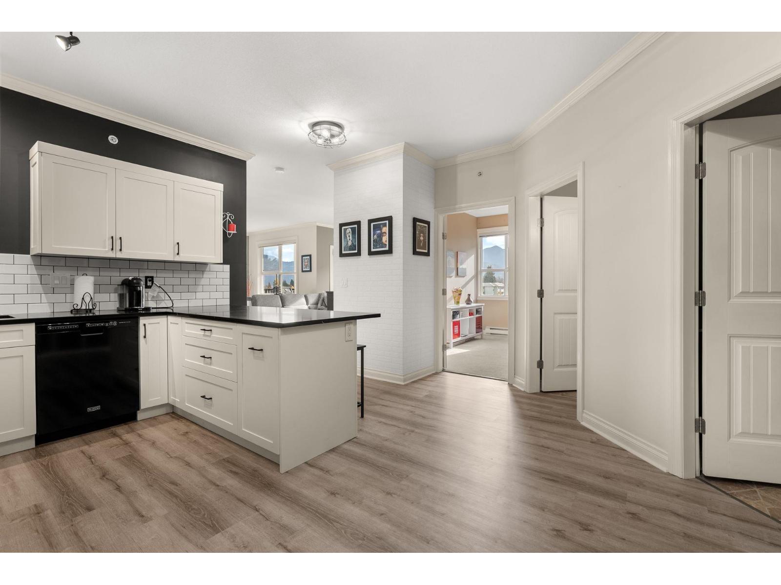 309 46053 CHILLIWACK CENTRAL ROAD, Chilliwack Proper South, Chilliwack