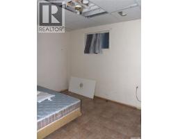 340 Eastview Street, Burstall, SK S0N0H0 Photo 21