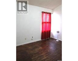 Bedroom - 340 Eastview Street, Burstall, SK S0N0H0 Photo 8
