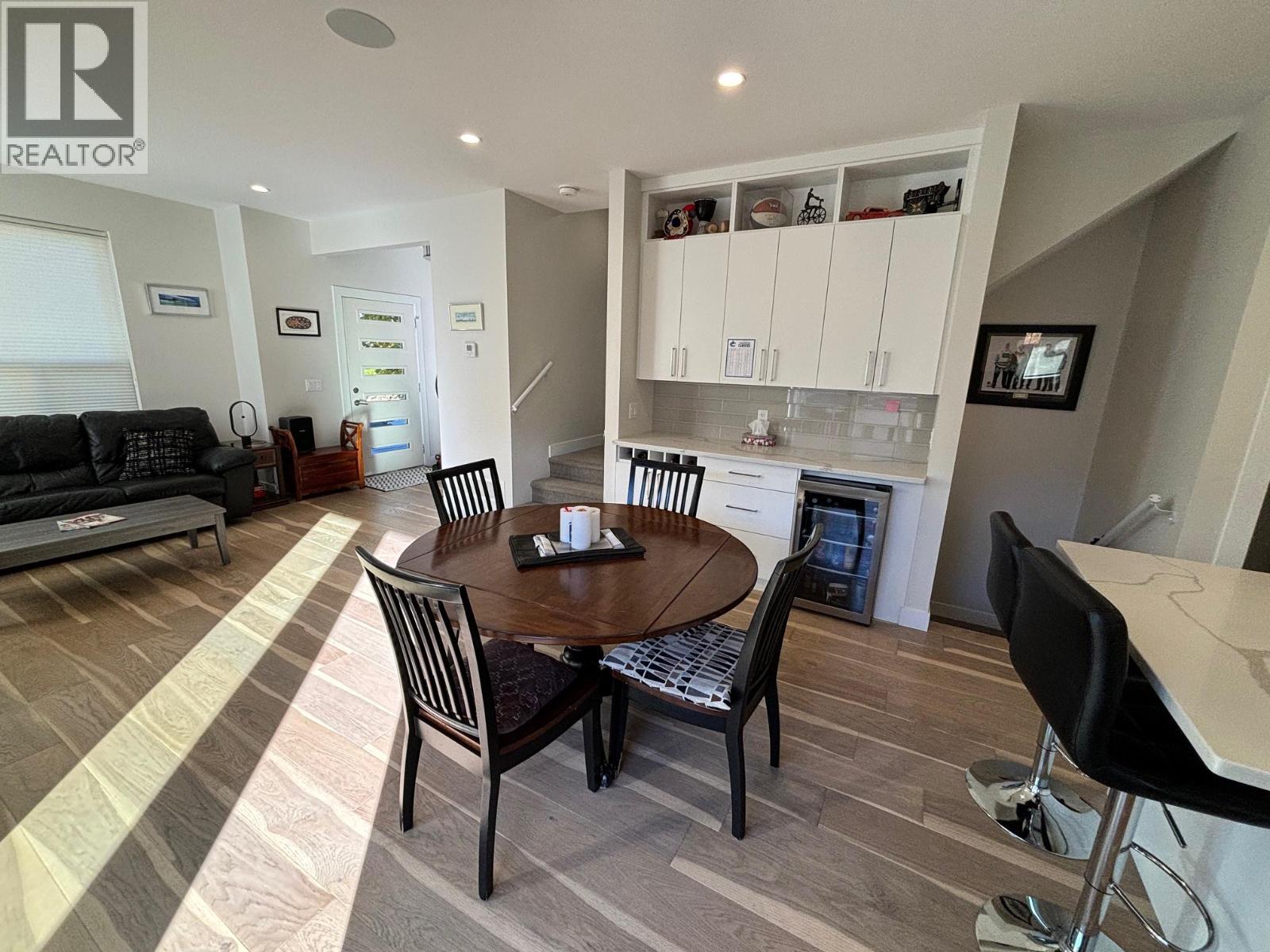  813 Rose Avenue, Kelowna