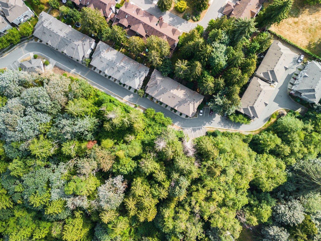 29 13864 HYLAND ROAD, Surrey