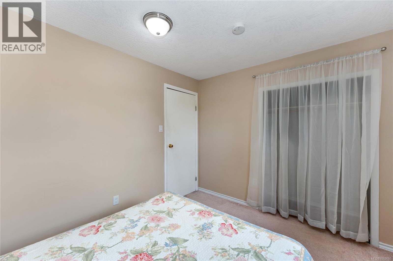  241 Aust Way, Salt Spring