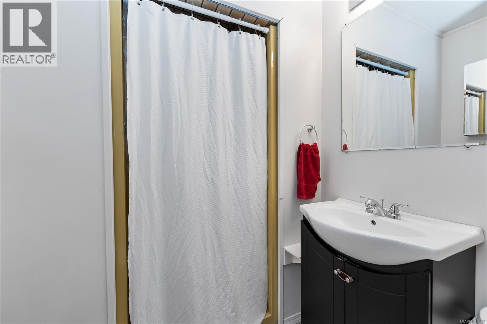  241 Aust Way, Salt Spring