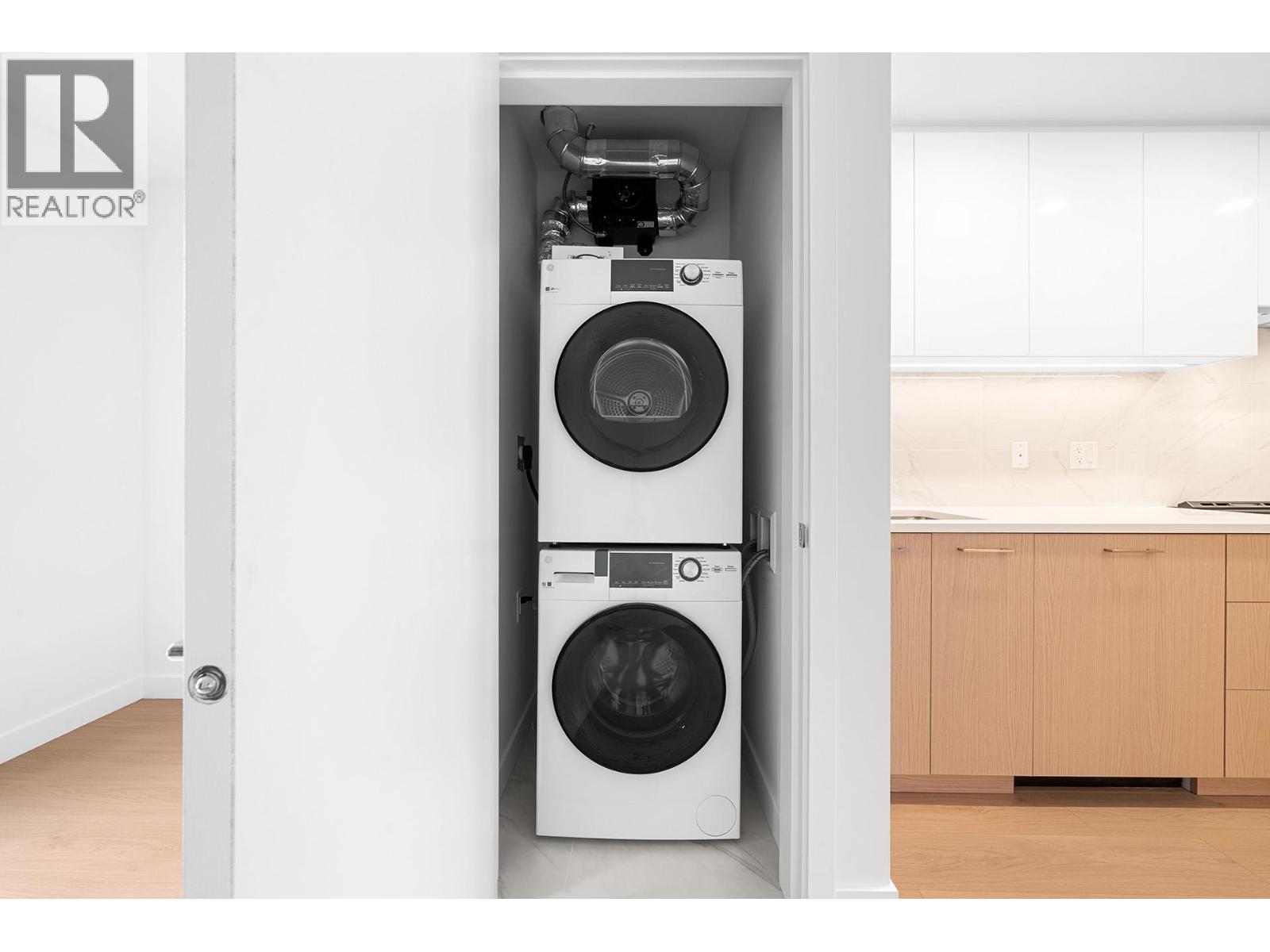 111 150 JAMES ROAD, Port Moody