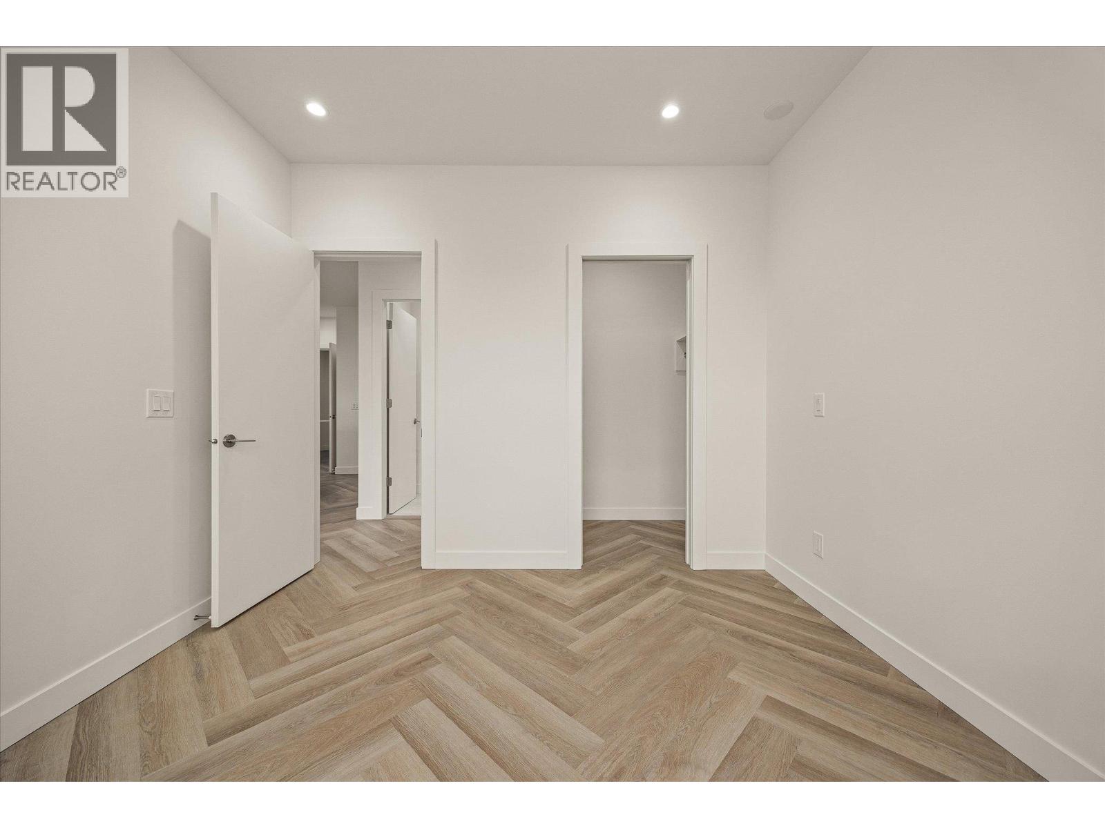 601 3340 Lakeshore Road, Kelowna