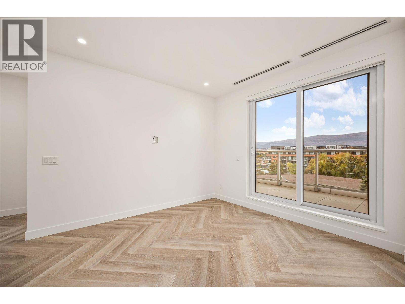 601 3340 Lakeshore Road, Kelowna