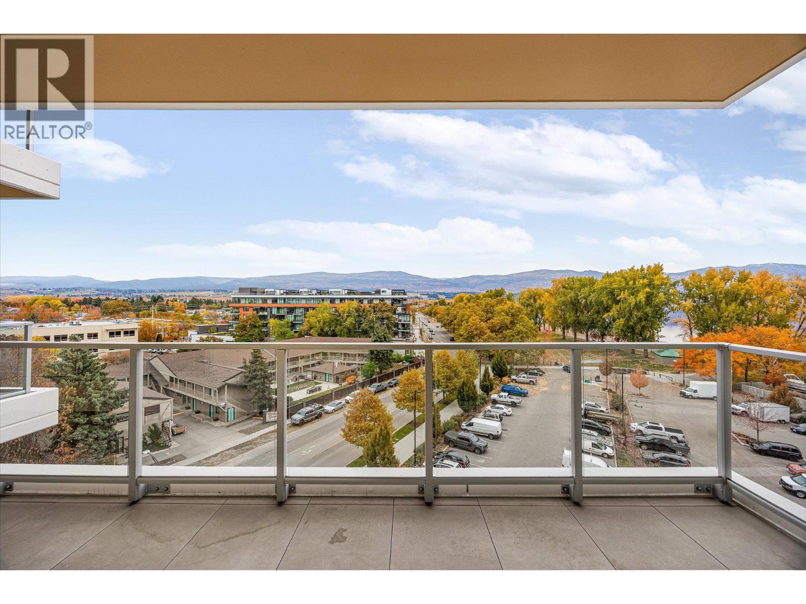 601 3340 Lakeshore Road, Kelowna