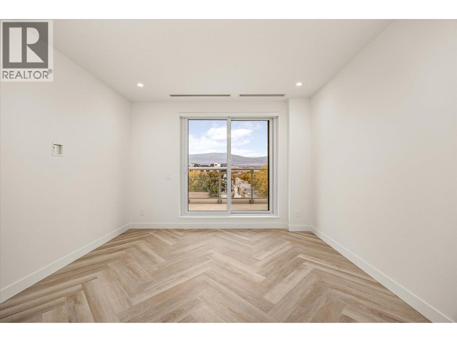 601 3340 Lakeshore Road, Kelowna