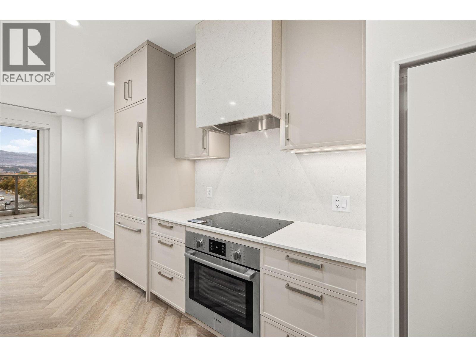 601 3340 Lakeshore Road, Kelowna