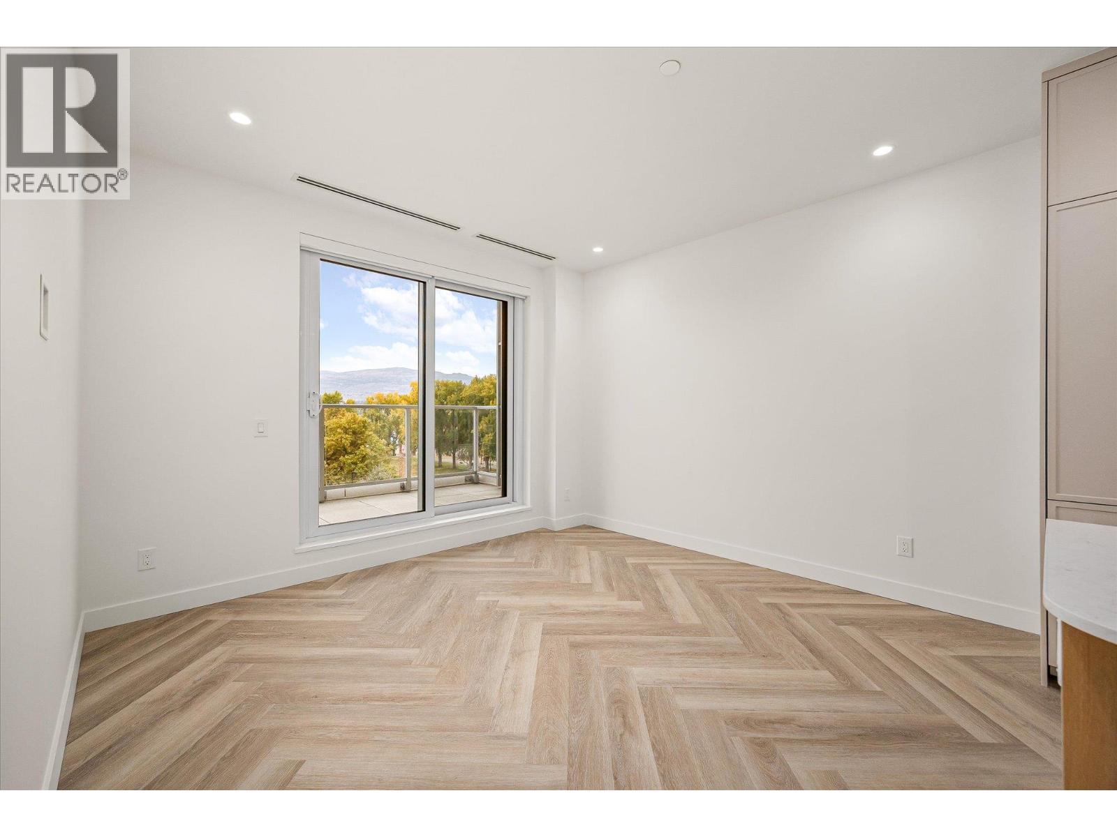 601 3340 Lakeshore Road, Kelowna