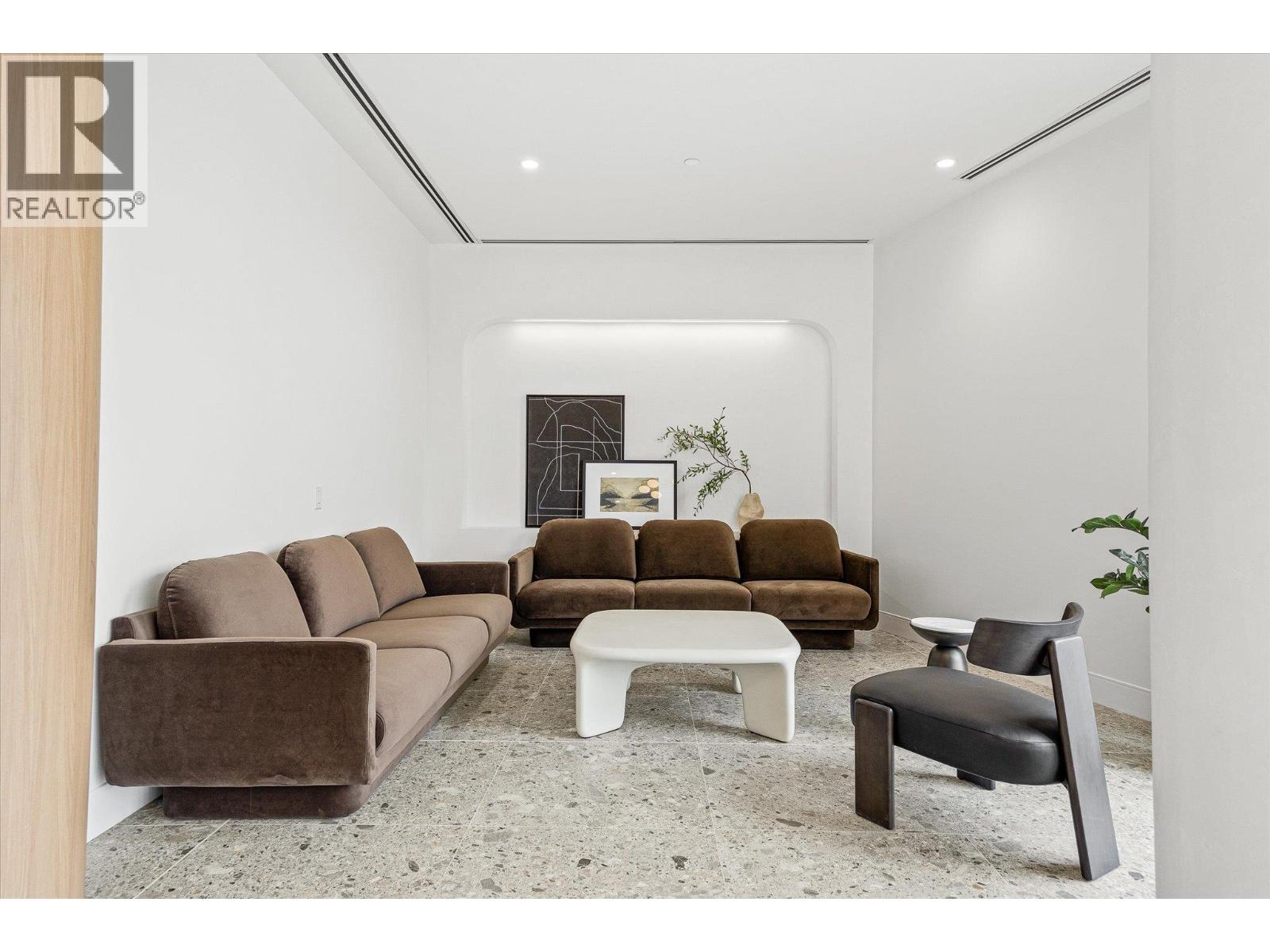 601 3340 Lakeshore Road, Kelowna