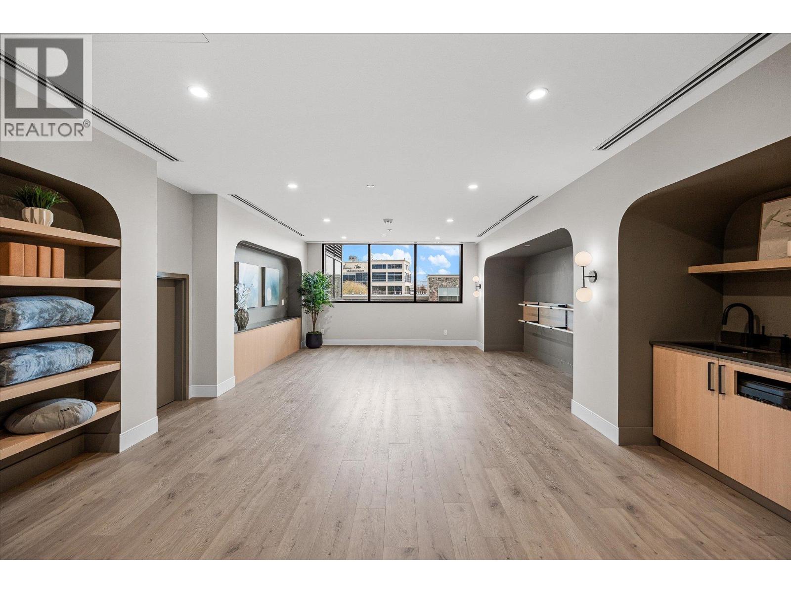 601 3340 Lakeshore Road, Kelowna