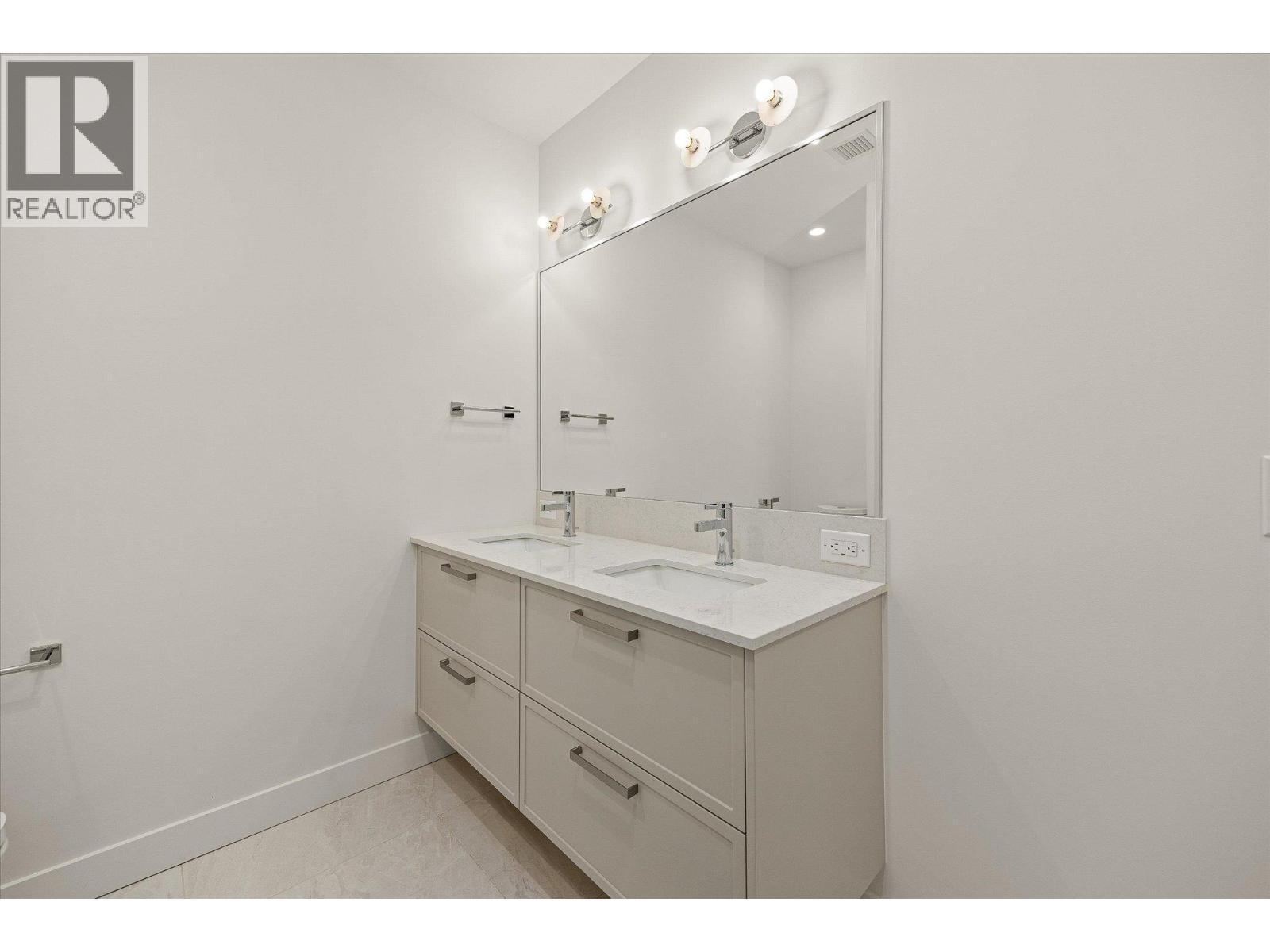 601 3340 Lakeshore Road, Kelowna