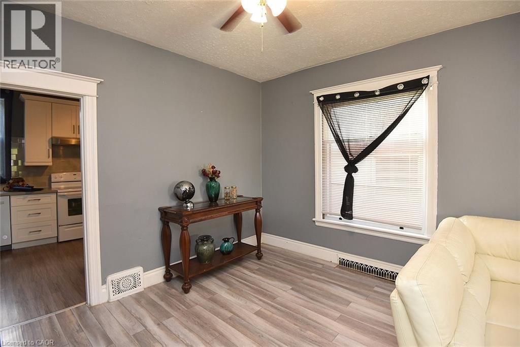 56 KINRADE Avenue - 7