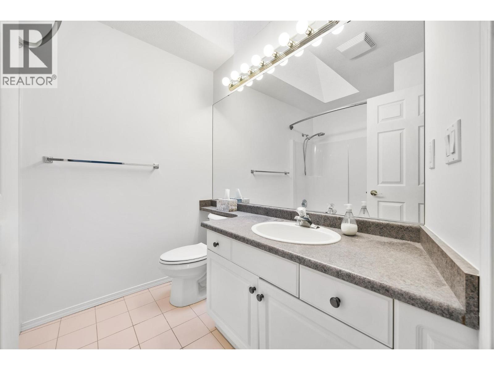 2304 Bradley Drive, Armstrong