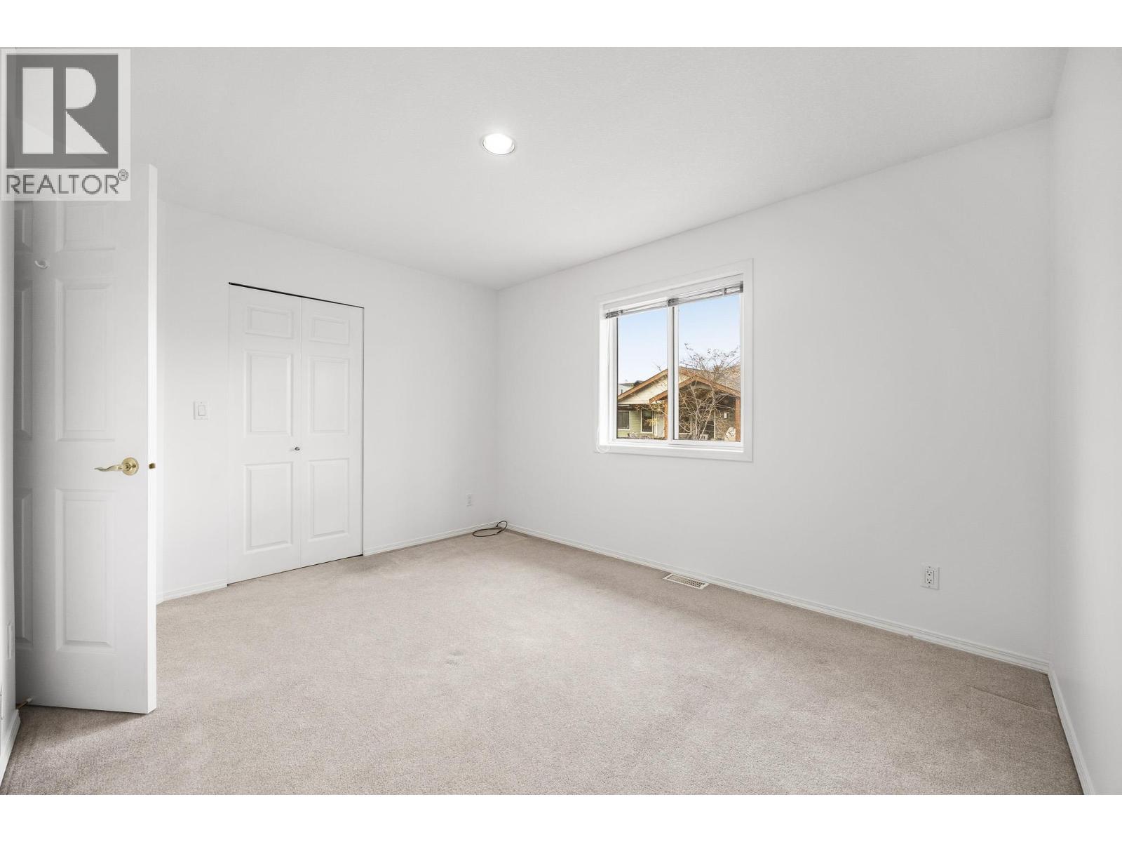 2304 Bradley Drive, Armstrong