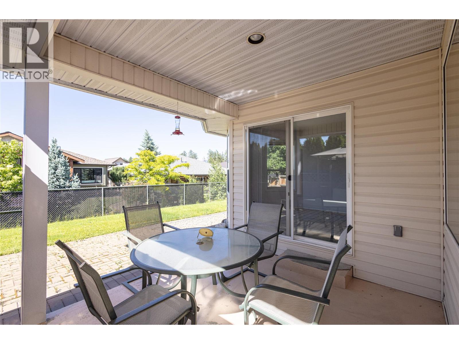 2304 Bradley Drive, Armstrong