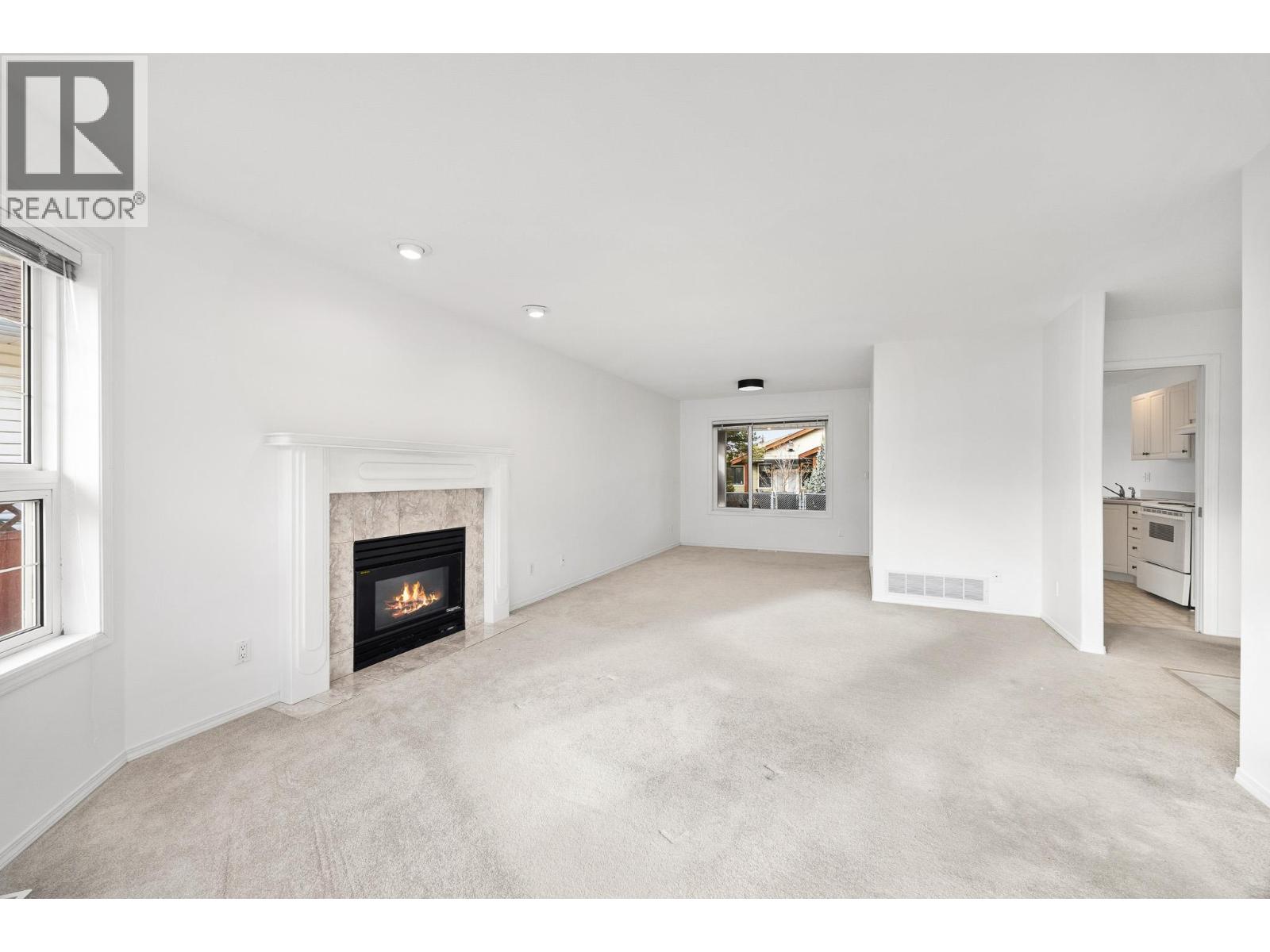 2304 Bradley Drive, Armstrong