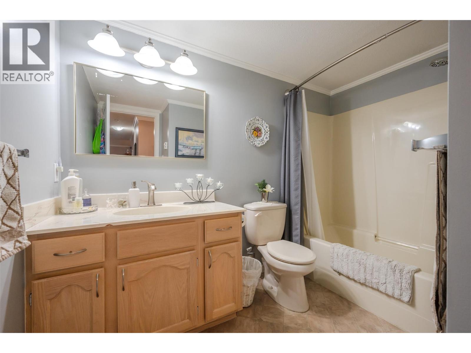 203 2477 Ingram Road, West Kelowna