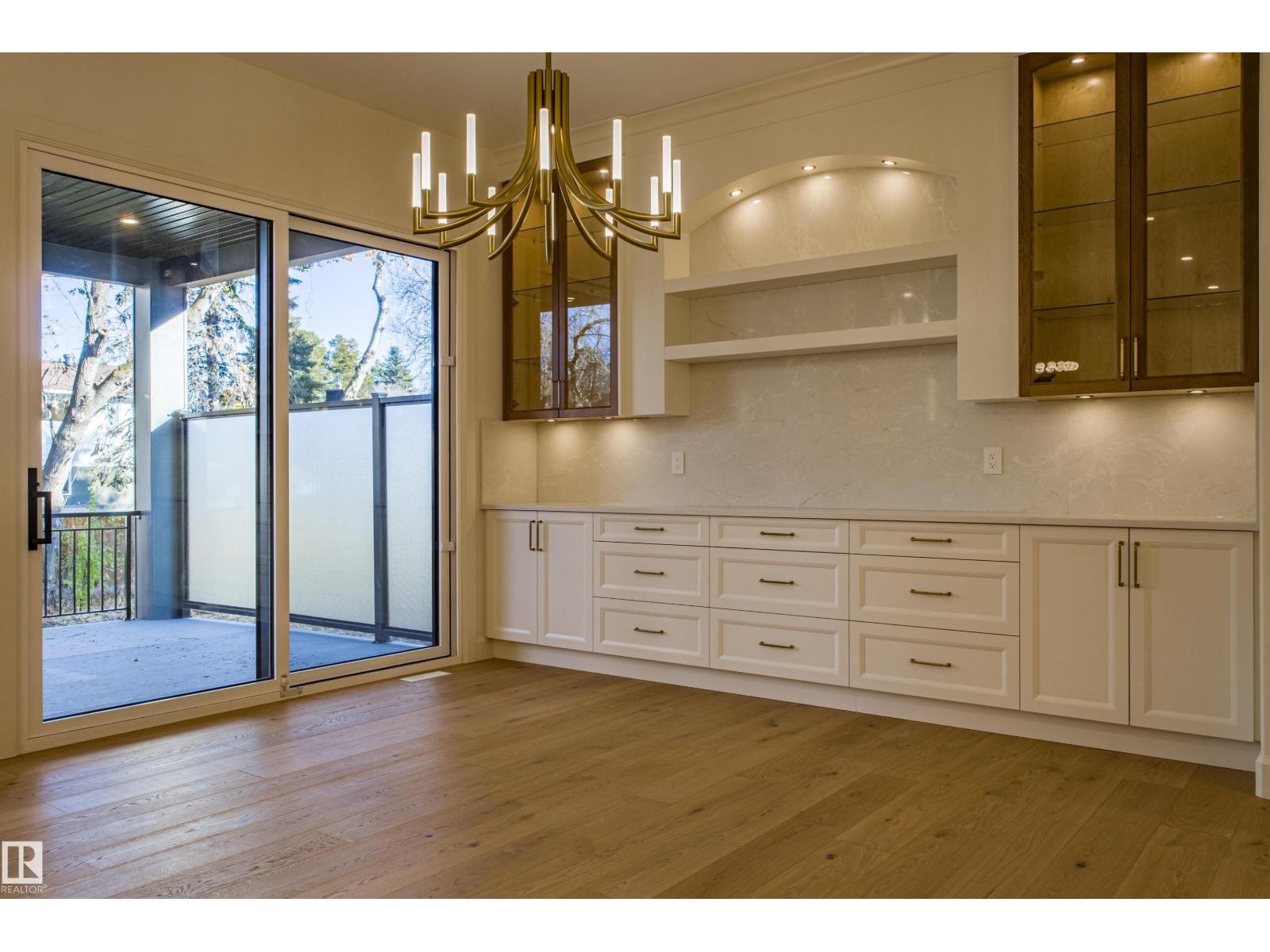 12304 39 AV NW, Edmonton